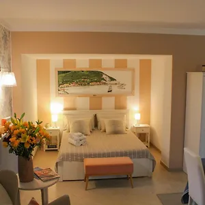  Apartment Rotone Italien